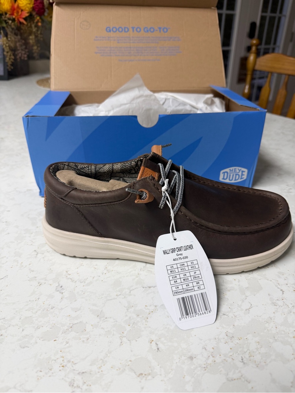Hey Dude Wally Leather Casual Shoe in Dark Brown with Cream Sole size 11 new